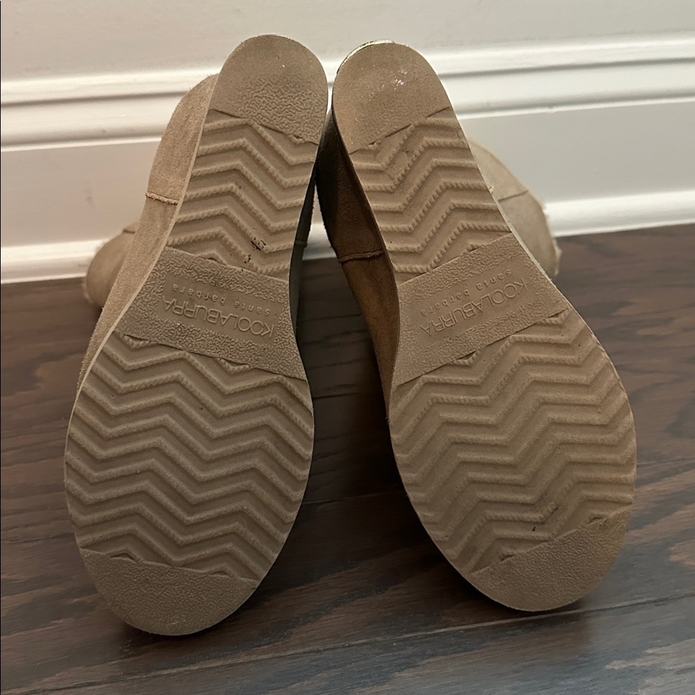 Rare Koolaburra suede wedge booties - Picture 6 of 7